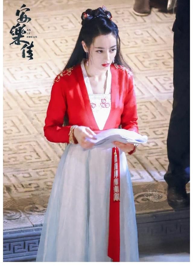 刘宇宁|龚俊和迪丽热巴的剧组抵制代拍后，央视播出专题揭开“代拍”乱象