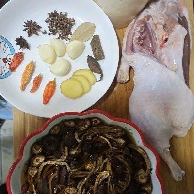 萝卜闷鸭|连汤汁都下饭的萝卜闷鸭这样做，秒变米饭杀手