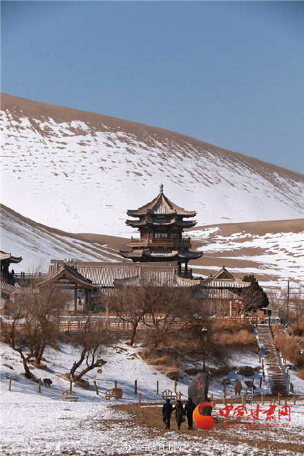 素裹|银装素裹 雪后敦煌景如画