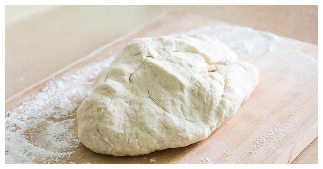 天热发面时,无需先化酵母,简单4步走,发面又快又好