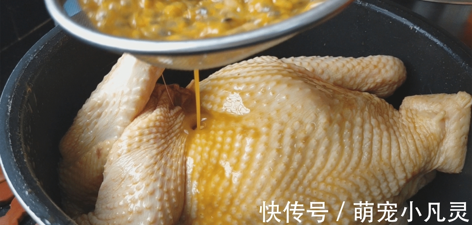鸡肉|鸡肉这样做好吃不油腻,4斤鸡5个果,出锅色香味俱全,待客真有面