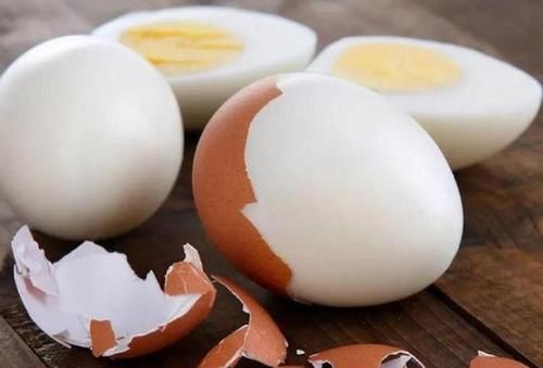 肝脏不好不能吃鸡蛋?医生辟谣:想要养肝,这3种食物尽量不吃
