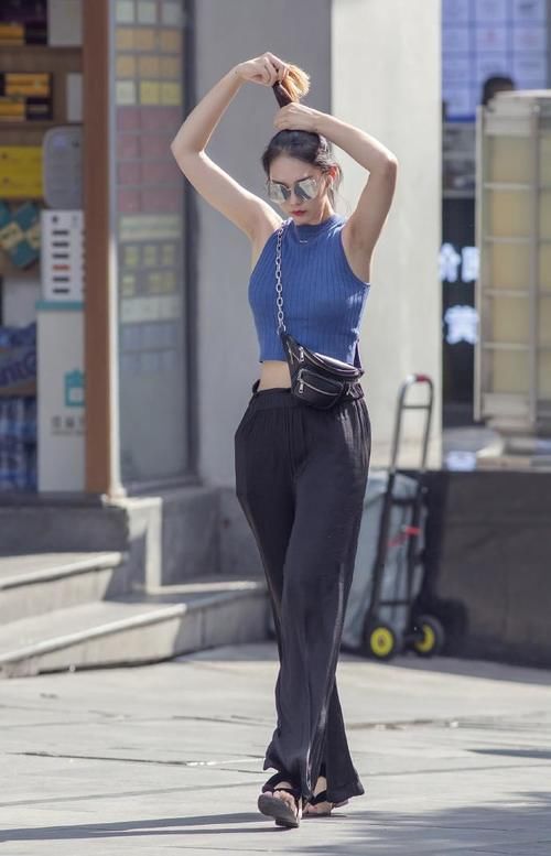  美女|美女根据腿型选择裤子很重要