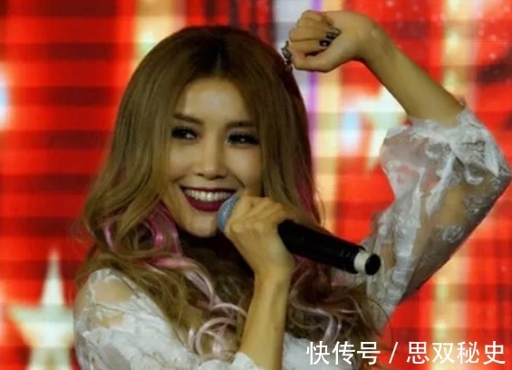 時(shí)隔5年,王蓉再度回應(yīng)砸傷主持人事件:節(jié)目組設(shè)計(jì),讓我背黑鍋