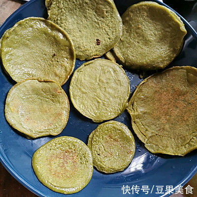 这道超简单的圣诞树蛋糕比大厨做的还好吃