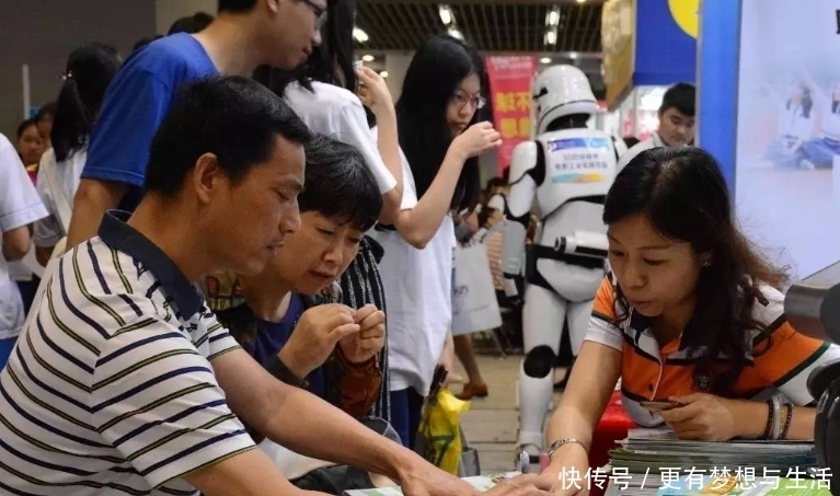 弃学|孩子突然“勤学”起来，家长别高兴太早，很可能是弃学的前兆