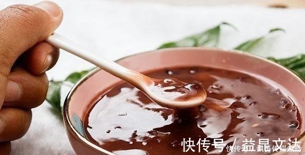 模拟|靠食物能不能消除肿瘤？不吃会不会饿死肿瘤？医生辟谣来了