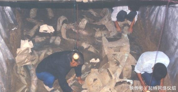 奇迹|随着民工一锄头,“世界第九大奇迹”被发现,文物局长:这是天意