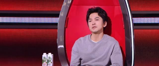 李健|中国好声音：李健眼中的职业歌手，却难获评审认可，李健表情变了
