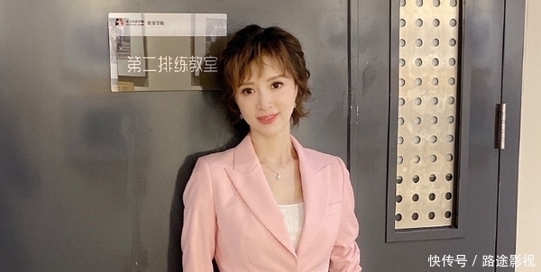 金巧巧《浪姐2》被淘汰,发文称后悔参加,录三百小时镜头几分钟