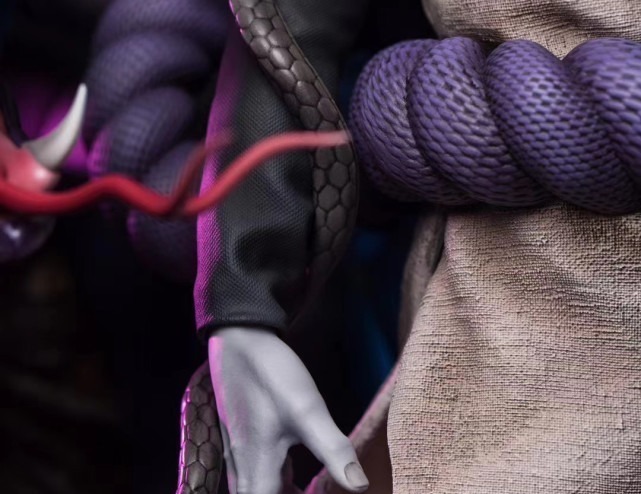 大蛇|火影大蛇丸双通灵兽手办,万蛇瞳孔栩栩如生,白磷大蛇造型亮眼