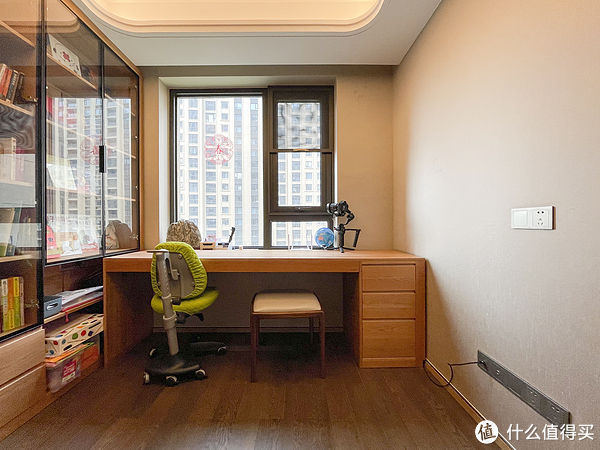 书房|8㎡书房两面书墙,9㎡儿童房上下铺衣柜,小空间利用典范!