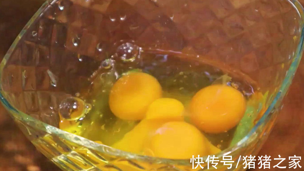 北方特色菜木须肉的家常做法,嫩滑鲜香色泽诱人,很适合老人小孩