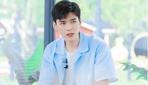 嘉賓|龔俊《中餐廳》學(xué)做最難的菜，還一直干活，暴露真實(shí)性格和素養(yǎng)！