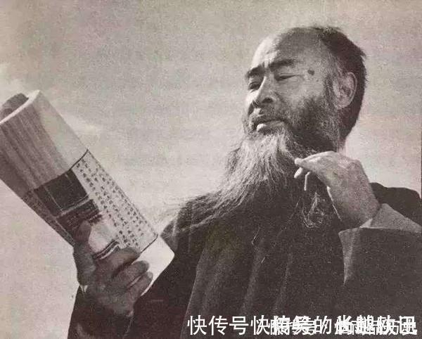 山水十二条屏#齐白石画了一只“蝉”，被张大千嘲笑“画错”，如今卖出8亿元