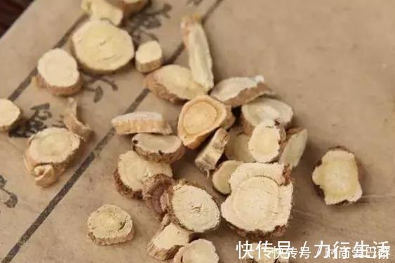 慢性鼻炎|老中医黄芪是一宝，喝黄芪水有12大好处，一起来了解下