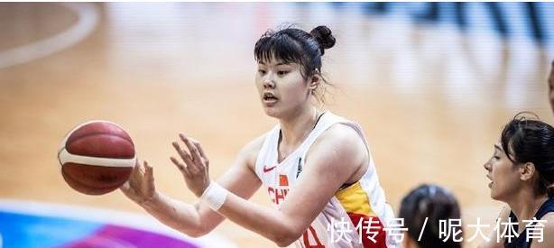 李月汝|54比36!李梦库里附体,命中5记三分球中国女篮碾压尼日利亚女篮