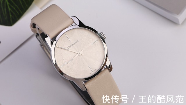 卡尔文 为什么ck官网没有戒指!