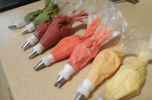 焦糖|父母眼中的蛋糕VS我们期待收到的蛋糕,吃货我只想正常过个生日