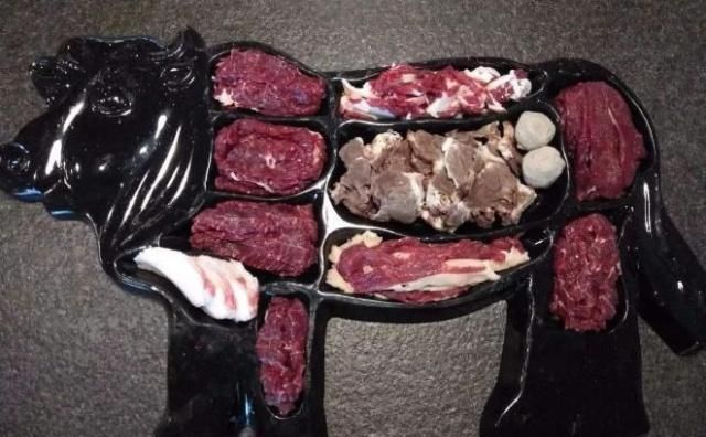 头牛的火锅|比海底捞还贵的“一头牛”火锅值不值得吃看完后,你愿意去吗