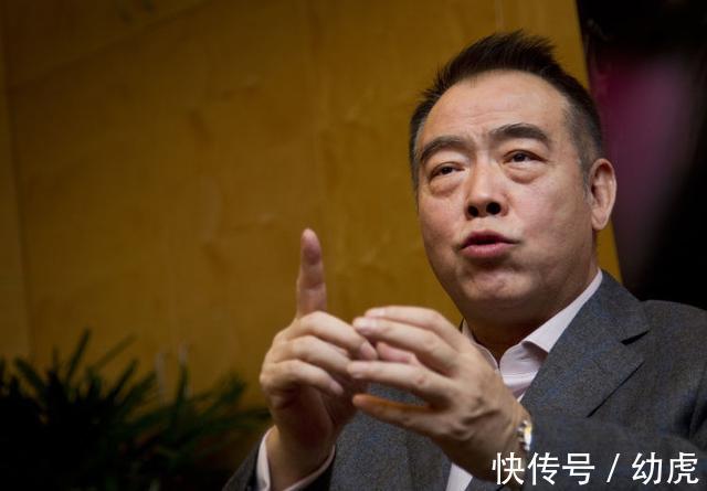 “阿瑟請坐”火了，我無法再直視陳凱歌