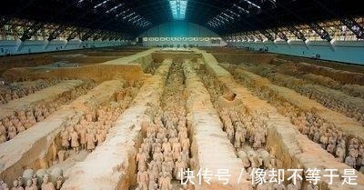 考古学家&秦始皇兵马俑是用真人烧制而成这尊裂开的兵马俑,揭开所有谜底!