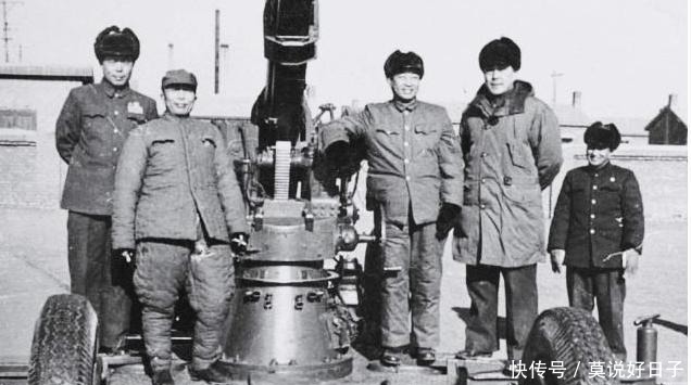 老蒋|他黄埔出身,曾把老蒋的嫡系军队打个精光,雁门关外的日军最怕他