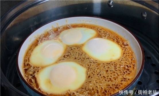 爱吃鸡蛋要收藏,试试这种新吃法,营养又解馋,刚出锅就流口水了