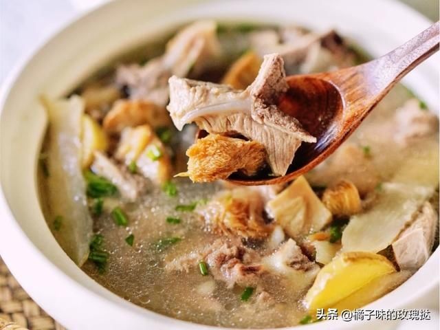鲍鱼汁|美食家常菜推荐：巴斯克风味炖鸡，猴头菇螺片汤，鲍鱼花螺鸡煲