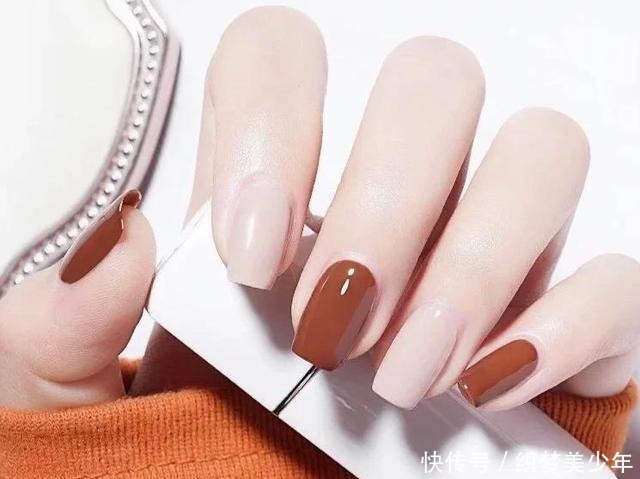 优雅|简约优雅的时尚美甲