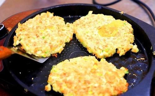 植物蛋白|我家豆腐从不炒着吃，淋1个鸡蛋、不加1滴水，一年四季吃不够