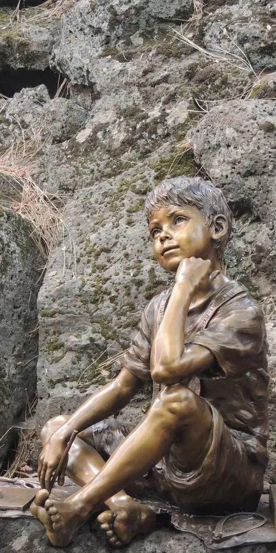 vega@被公认最具大师潜质的美女雕塑家,人体作品生动又别出心裁!