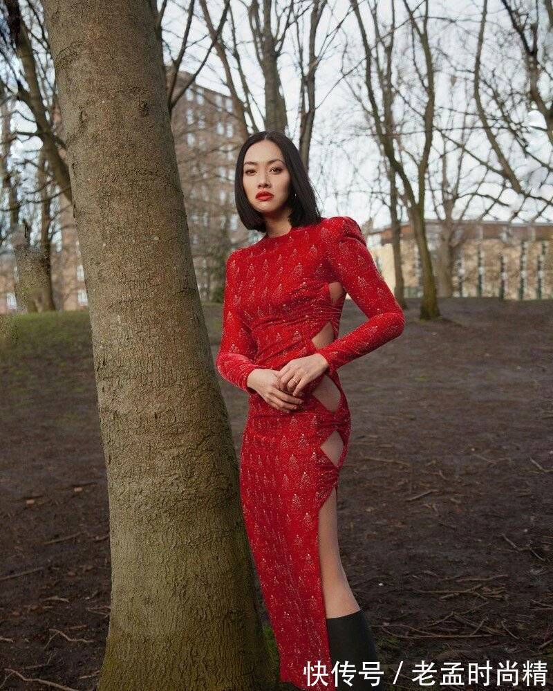 ch永远是美人:10 时尚造型搭配适合各种品味的连衣裙