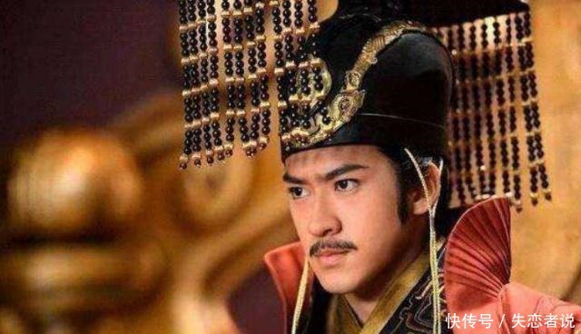 名将|功臣名将宴请众人，宣布自己要回家养老，却有一人明白他想篡位