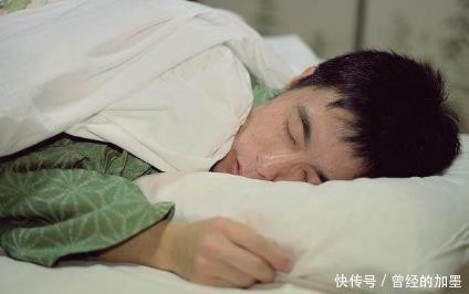 四肢|晚上睡觉时若出现4个“表现”,说明你的肝在慢慢变好,恭喜你