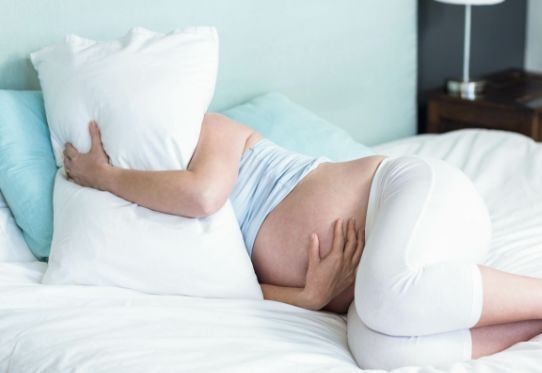 孕妇|孕妇晚上睡觉时，若出现3个情况，尽量别大意，尤其是胎梦不断