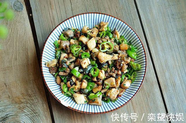 五香粉|秋天配米饭,我最爱这菜,半只就够3人吃,咸鲜开胃,天天吃不厌