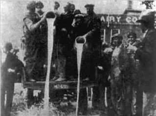 犹太人|为什么犹太人宁愿将牛奶倒进河里,也不发给穷人看完长知识了