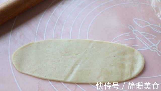 经典糕点蛋黄酥做法,7步就可上烤箱,外酥内软好吃不用花钱买