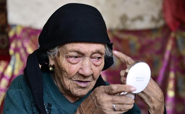 癌症患者|她得癌后依然“长命百岁”,秘诀可能是不吃“一物”