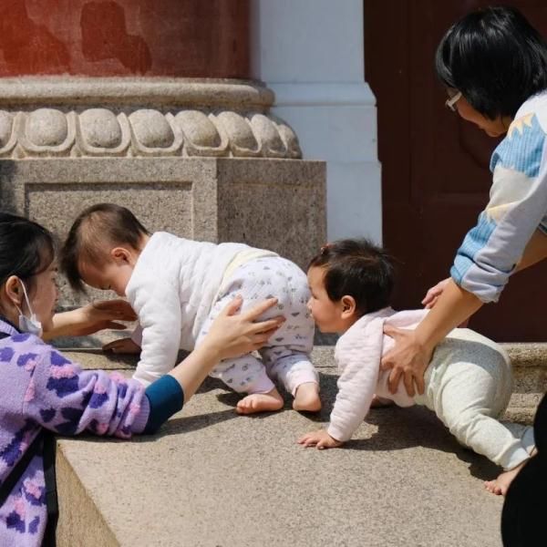 春天 26℃，这就是广州的春天，街坊直接换短袖