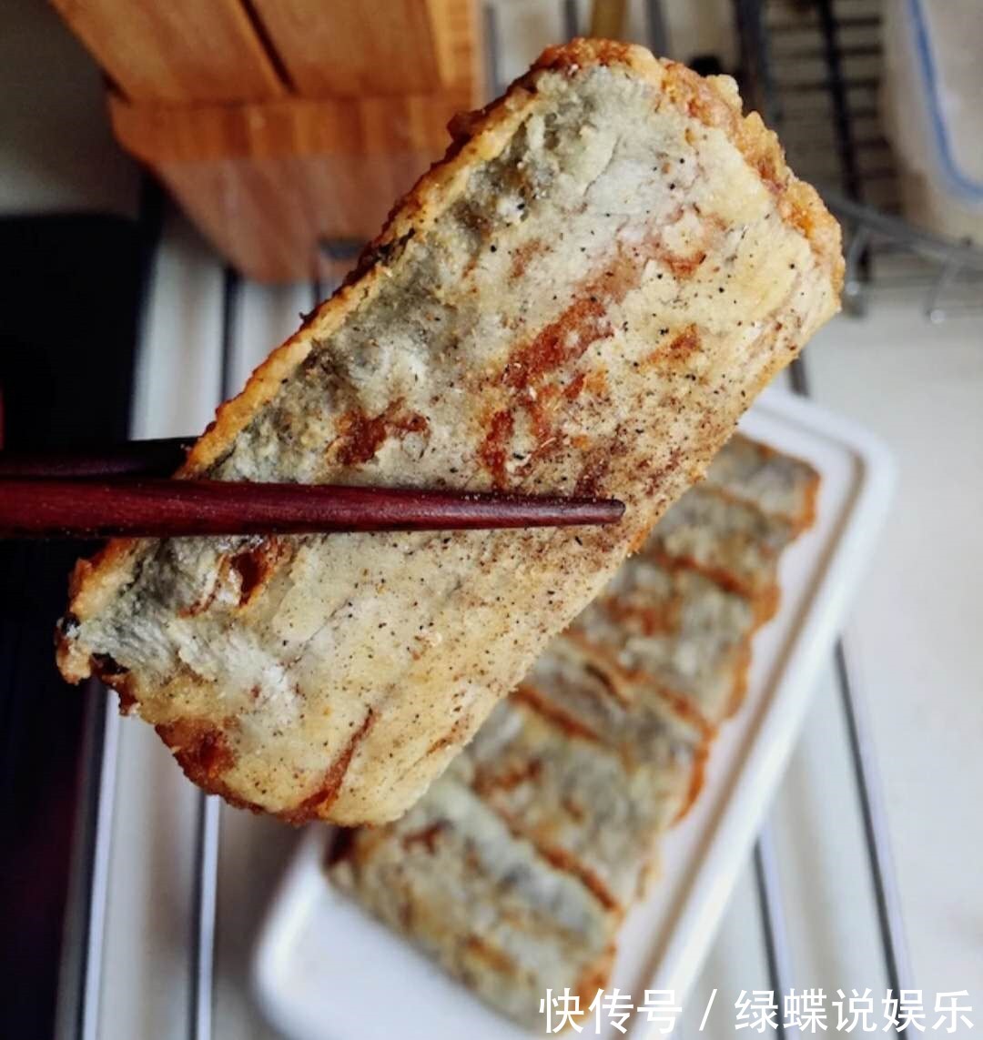 教你在家做椒盐酥带鱼,简单没腥味,外酥内嫩,大人小孩都爱吃