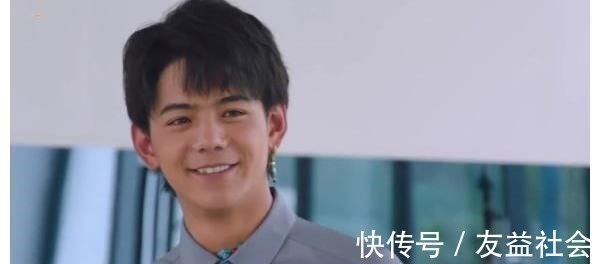 《山河令》结束后,周也再见龚俊,开口的一句称呼瞬间破防了