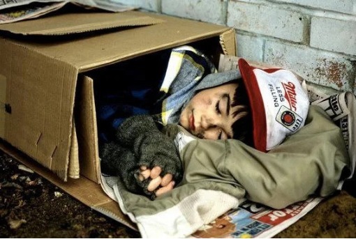 做饭|他是中国第一懒人,衣服不换从不做饭,吃饭靠人喂,如今怎样了?