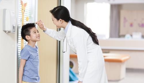 芝麻酱|霜降之后,孩子进入“猛长期”,多吃3物,补钙长个,比喝牛奶强