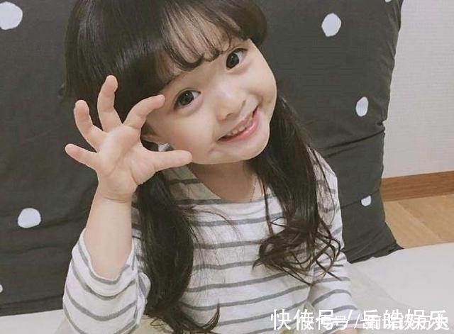 李姐|孩子被当众夸赞漂亮,情商低的家长都这么回答,看看你中招了么?