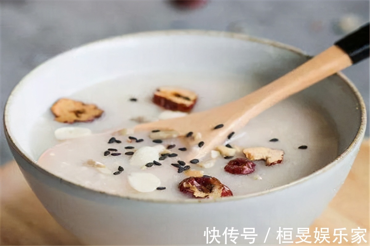 木瓜|美食推荐三杯豆腐、养颜木瓜冻、杏仁粥、黄豆芽拌芦荟的做法