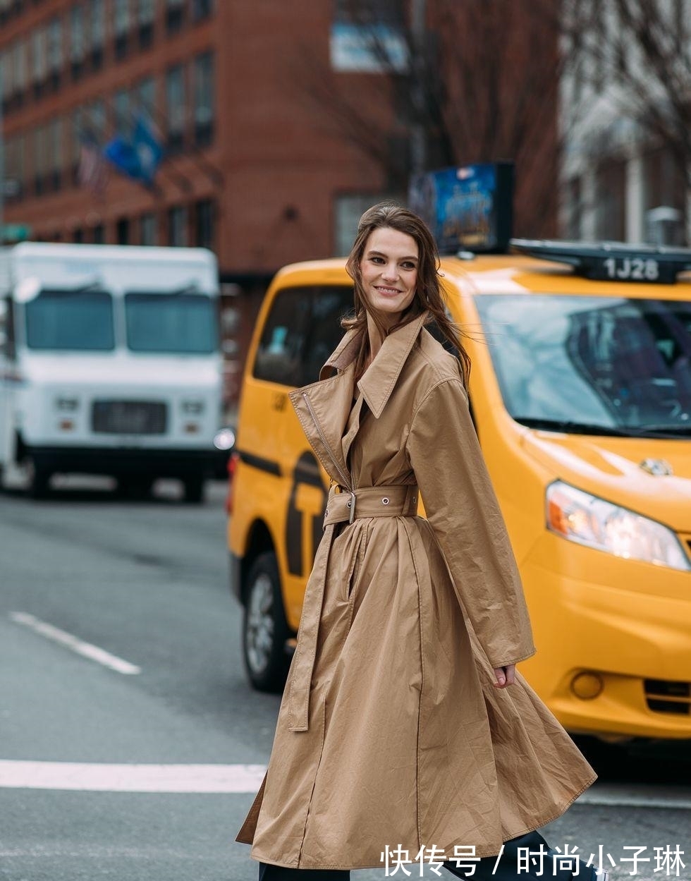帆布鞋|原来,换一双鞋,穿衣风格真的会变时髦!