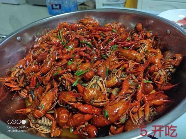 自助餐里面的三种“隐形贵菜”,一般人不会多拿,老板在旁边偷笑