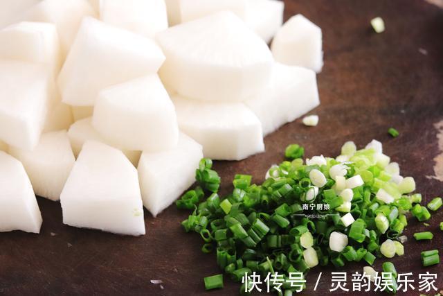 滋补|它是人人吃得起的“小人参”,拿来炖汤喝,鲜甜滋补、润肺化痰